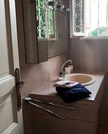 Mare E Monte , Jardin Mediterraneen Et Exotique. *