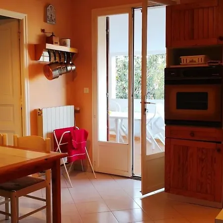 Mare E Monte , Jardin Mediterraneen Et Exotique. *