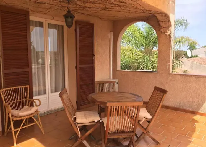 Apartment Mare E Monte , Jardin Mediterraneen Et Exotique.